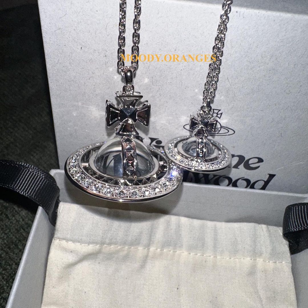 Vivienne Westwood Pina Orb Necklace - MOODY ORANGES
