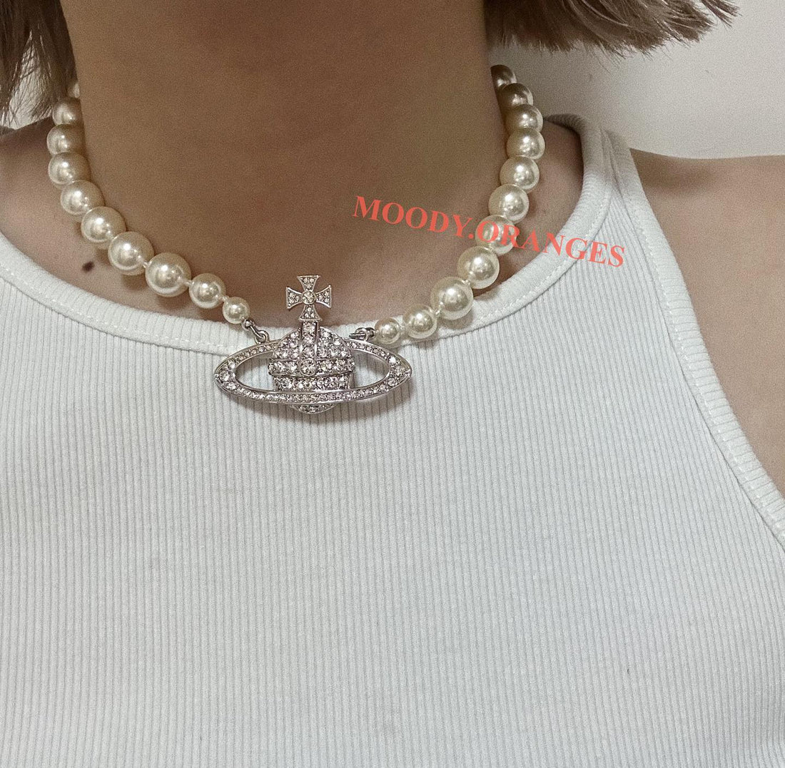 Vivienne Westwood Mini Bas Relief Pearl Accessories