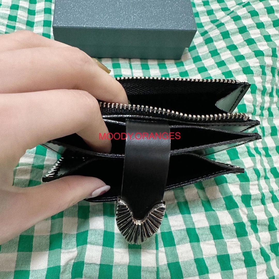 TOGA TOO Leather Studs Small Wallet