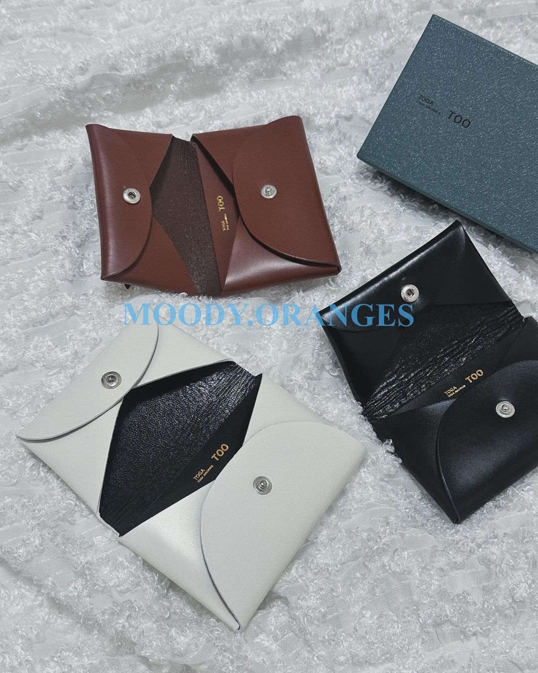 Toga Too Leather Card Case - MOODY ORANGES