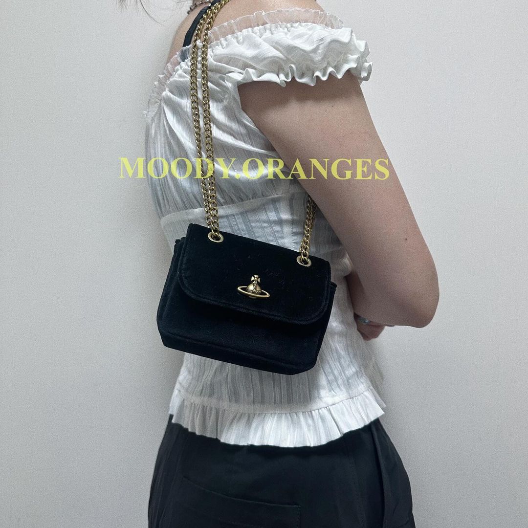 Vivienne Westwood Small Orb-plaque Purse Bag - MOODY ORANGES