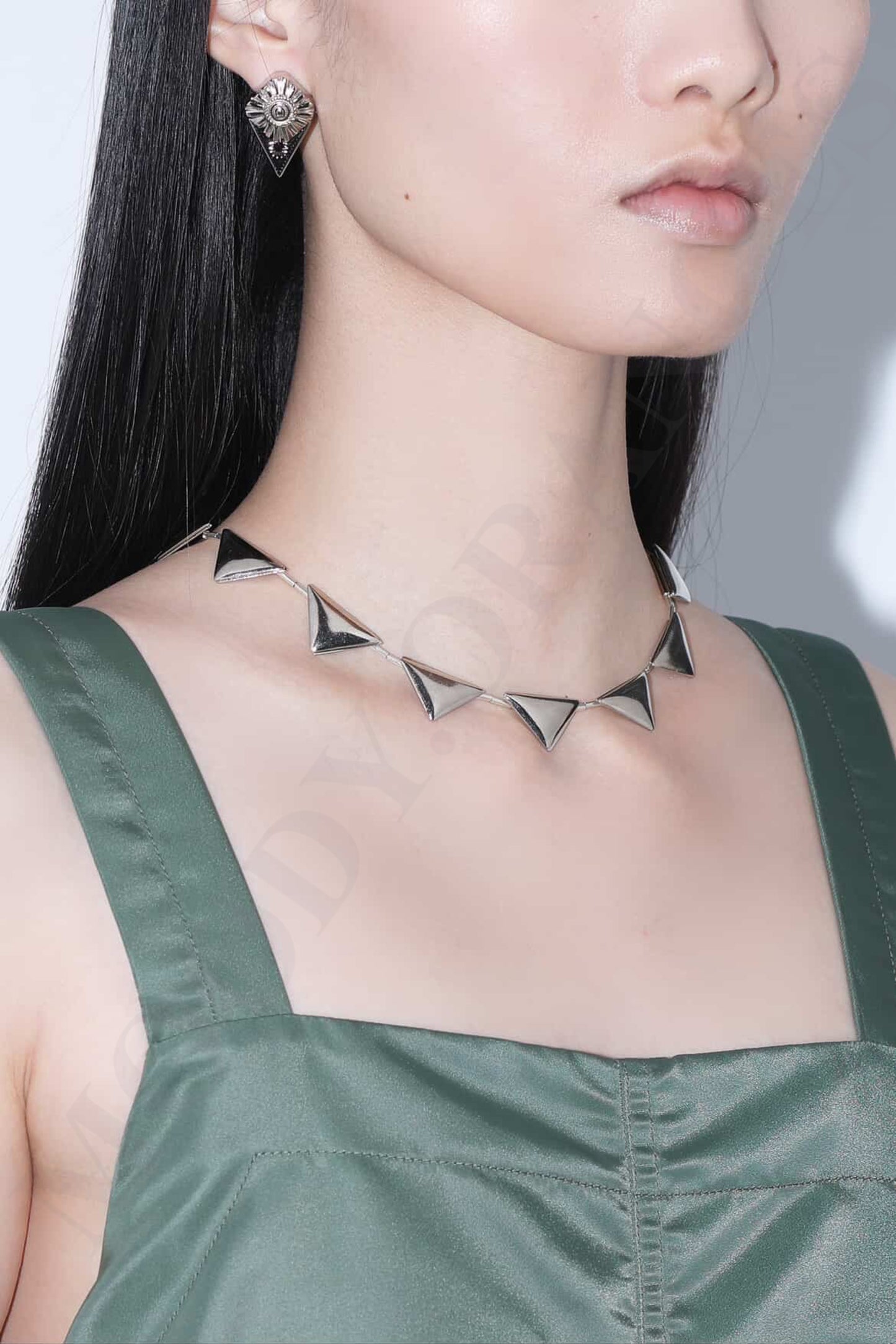 Toga Too Triangle 2-Way Neklcace - MOODY ORANGES