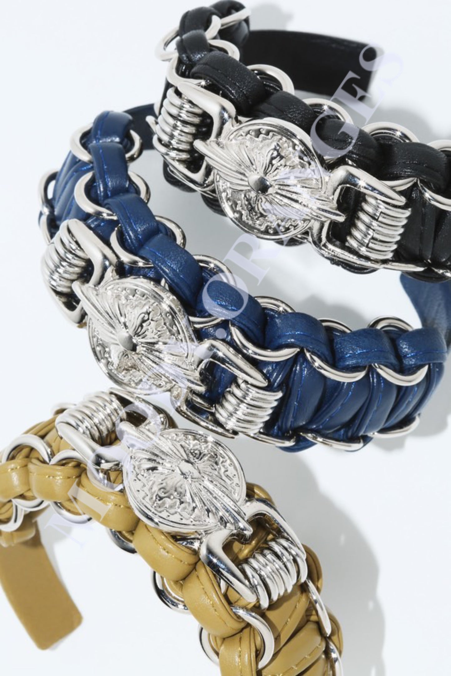 TOGA TOO Buckle Bangle