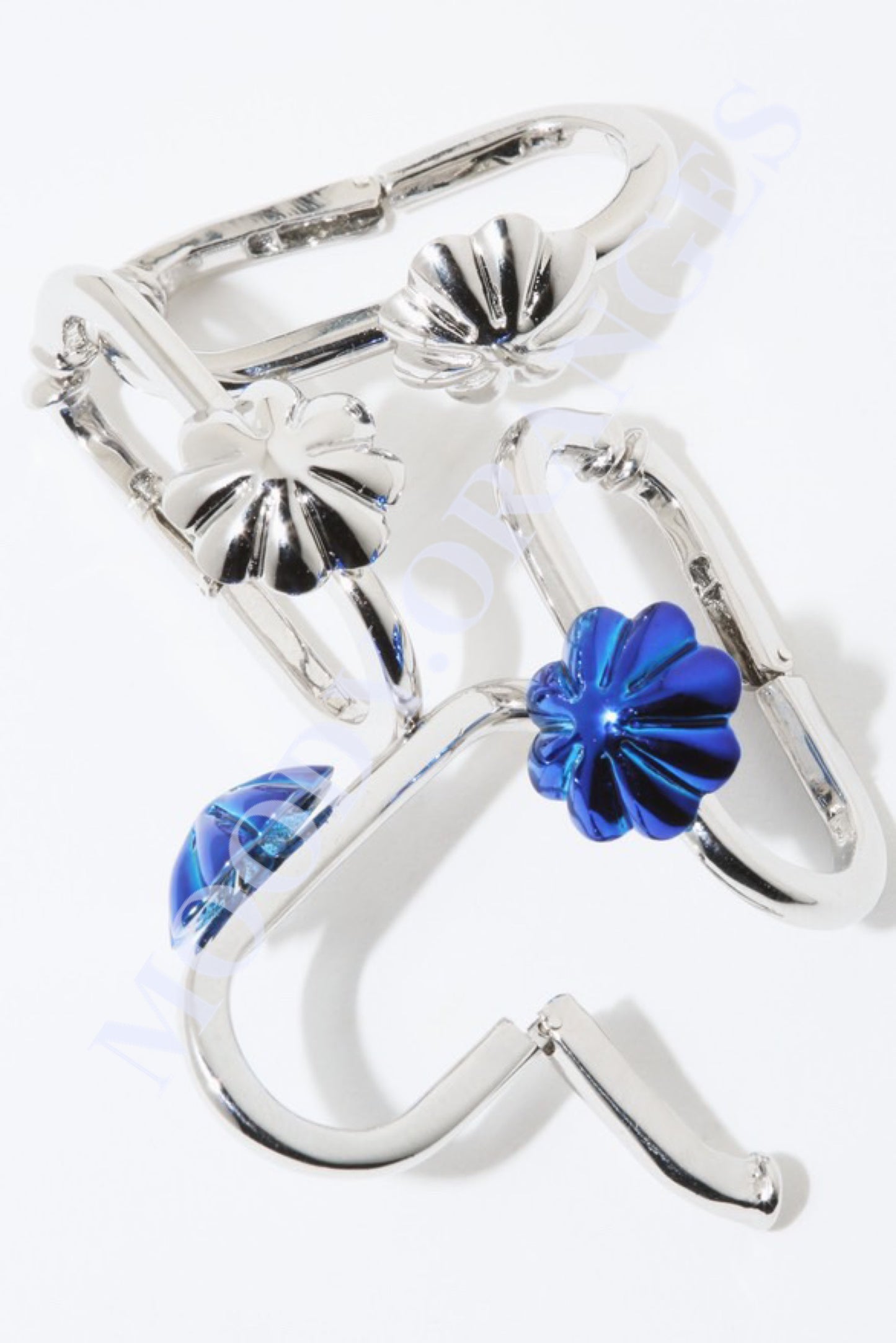 TOGA TOO Floral Earcuff