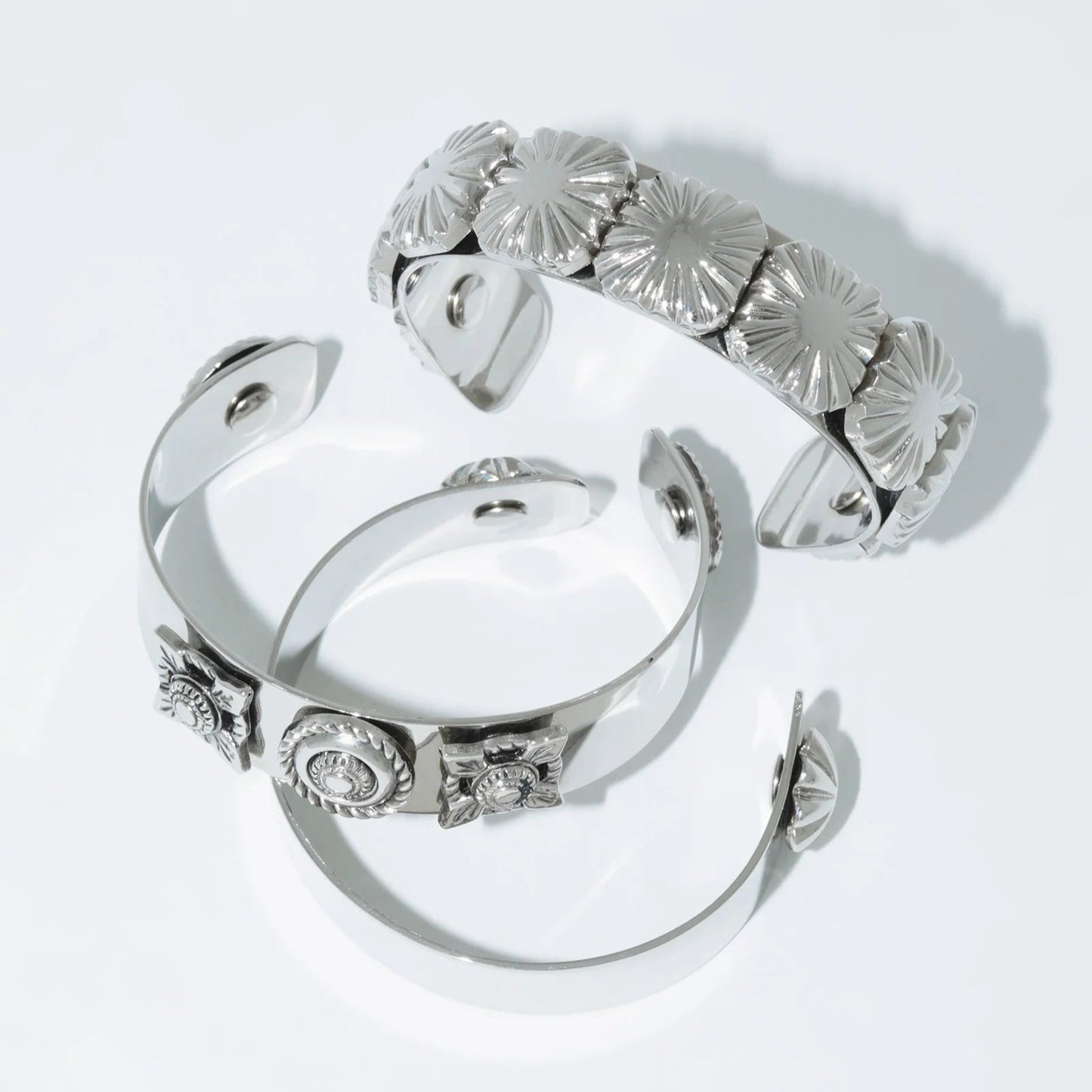 TOGA TOO Metal Bangle Set