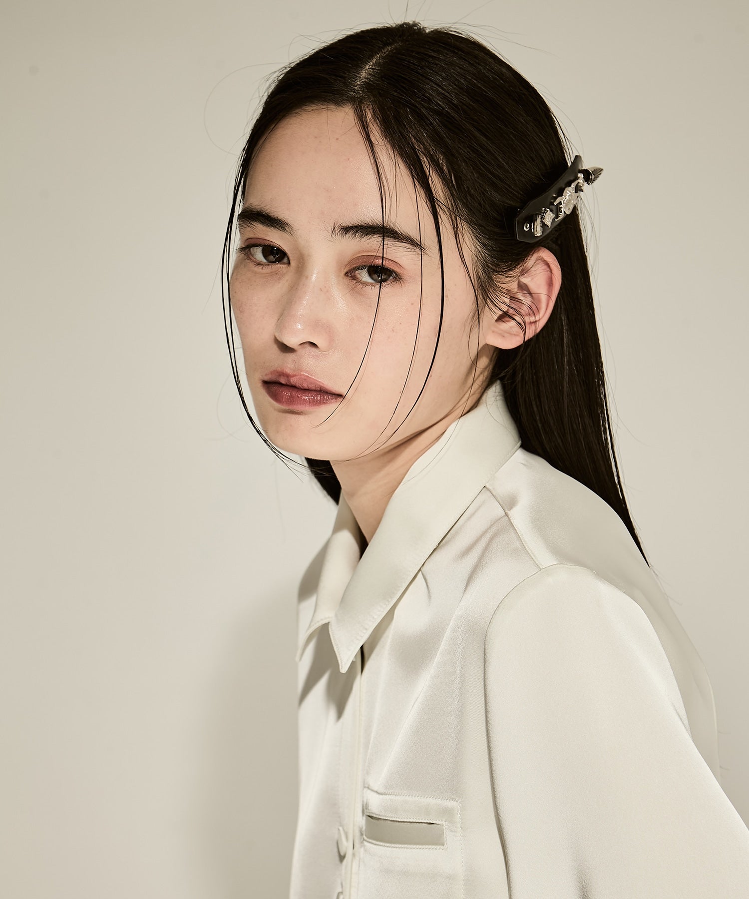 TOGA TOO Metal Leather Barette Mini | MOODY ORANGES