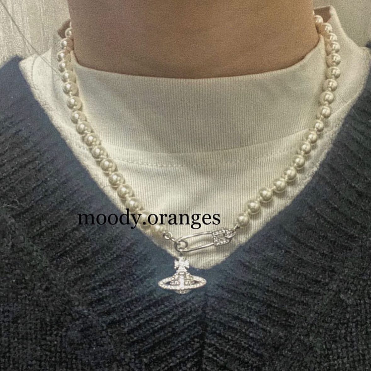 Vivienne Westwood Pendant Series - MOODY ORANGES