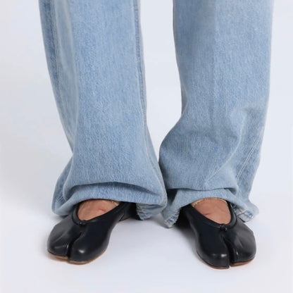 Maison Margiela Elastic Band Tabi Leather Ballerina Flat