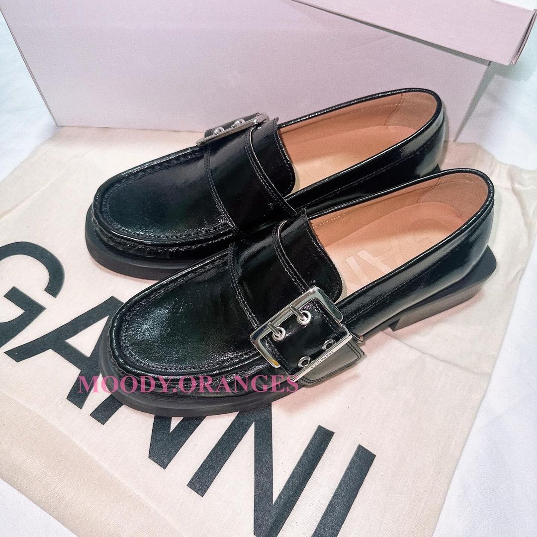 Ganni Buckle-Fastening Loafer - MOODY ORANGES