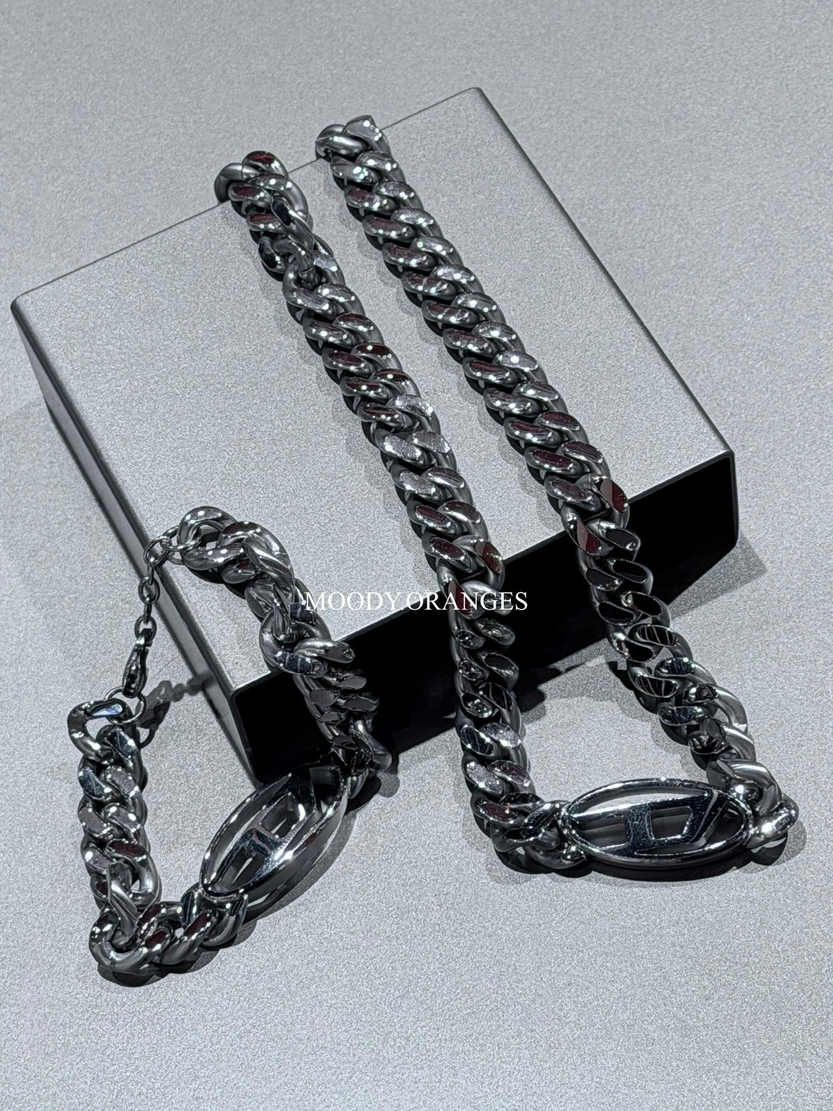 Diesel Oval D Logo Choker Necklace & Bracelet