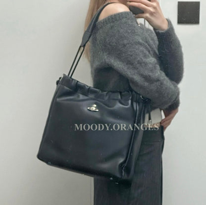 Vivienne Westwood Hilary Bucket Bag - MOODY ORANGES