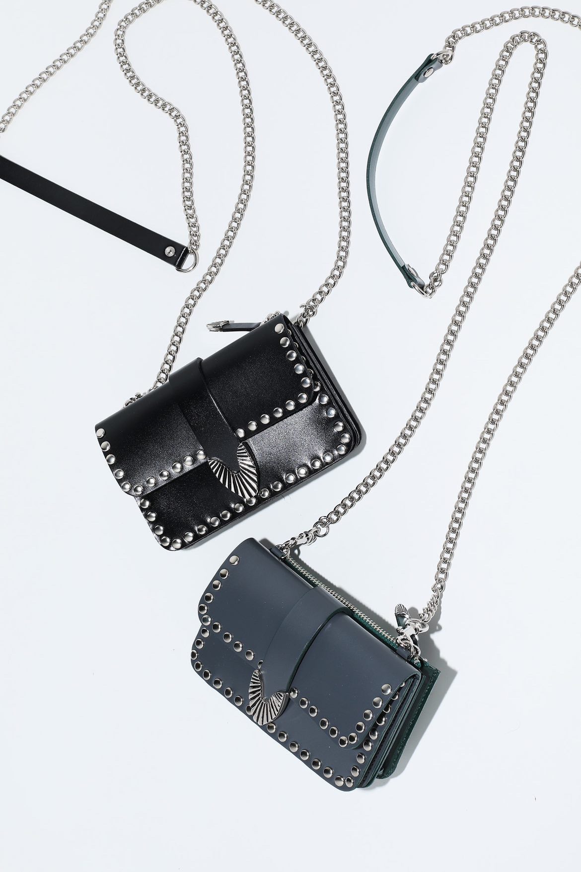 TOGA TOO  Chain Stud Leather Wallet