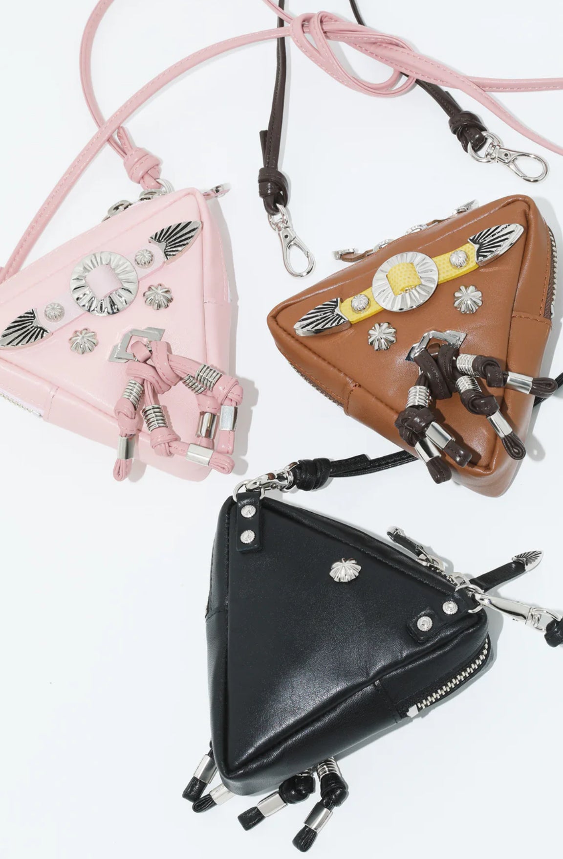 TOGA TOO Triangle Shoulder Pouch