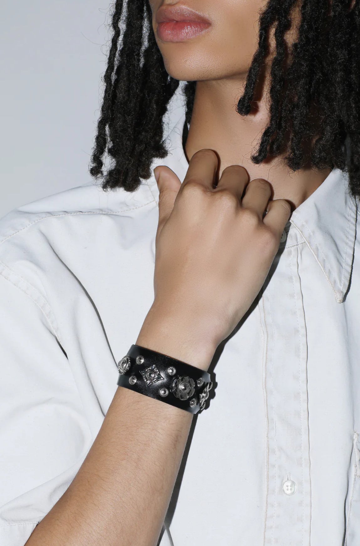 TOGA TOO Leather Roll Bangle