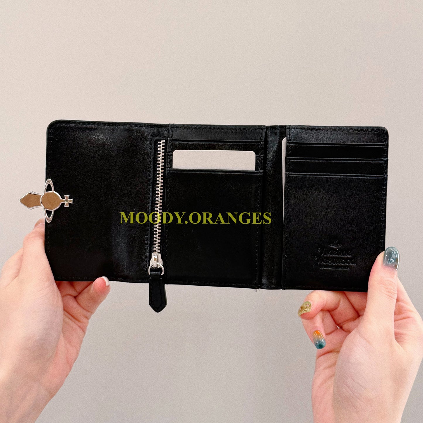 Vivienne Westwood Orb Clasp Wallet - MOODY ORANGES