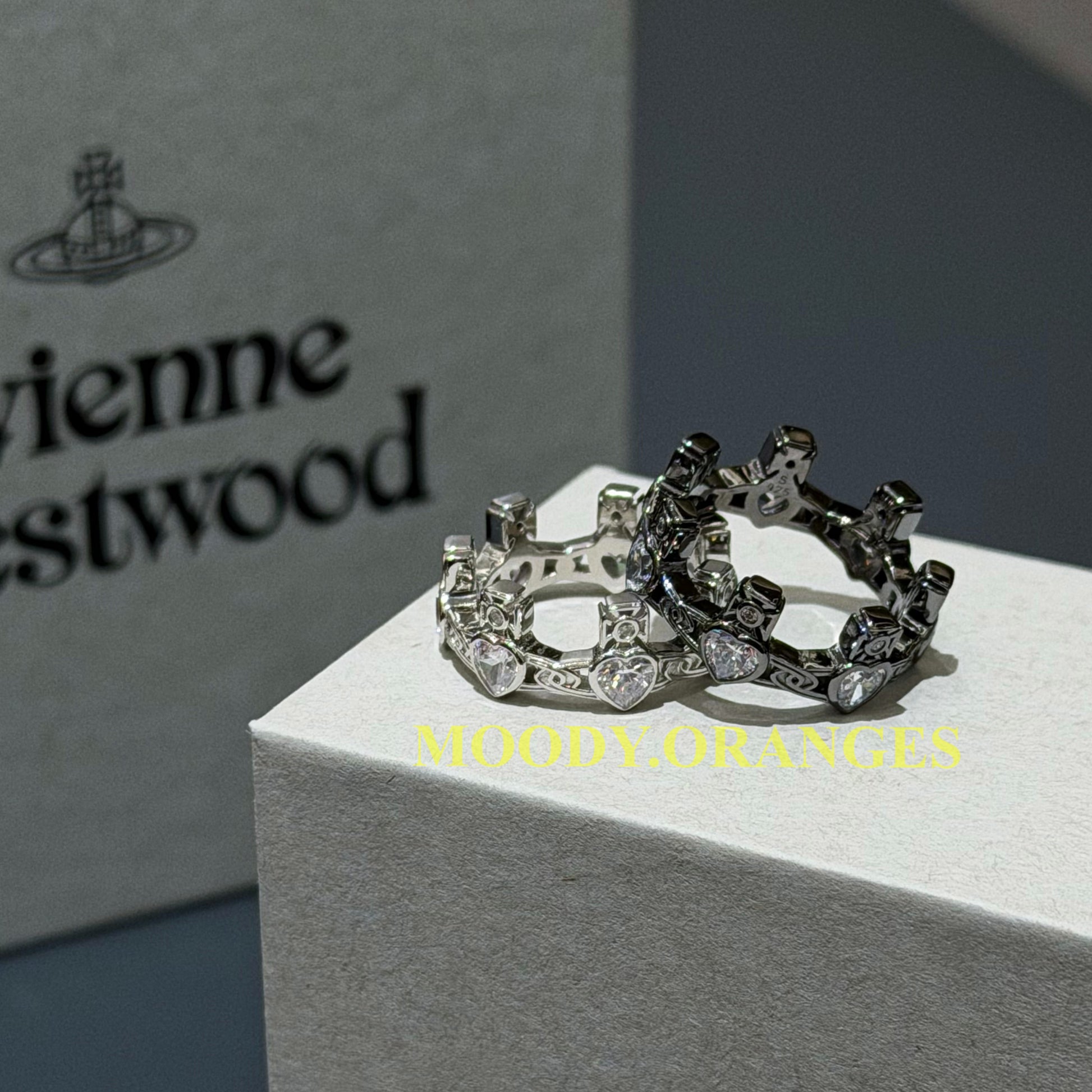 Vivienne Westwood Renatta Ring - MOODY ORANGES