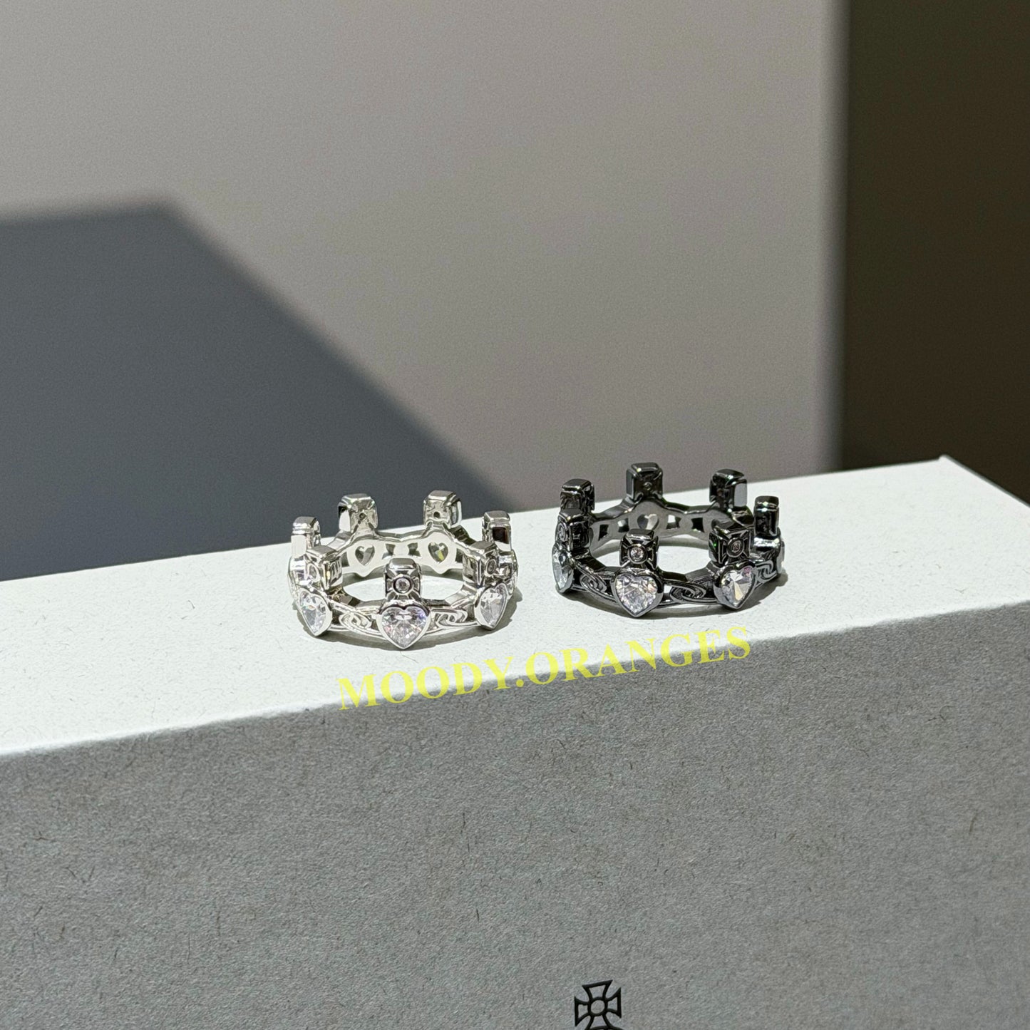 Vivienne Westwood Renatta Ring - MOODY ORANGES