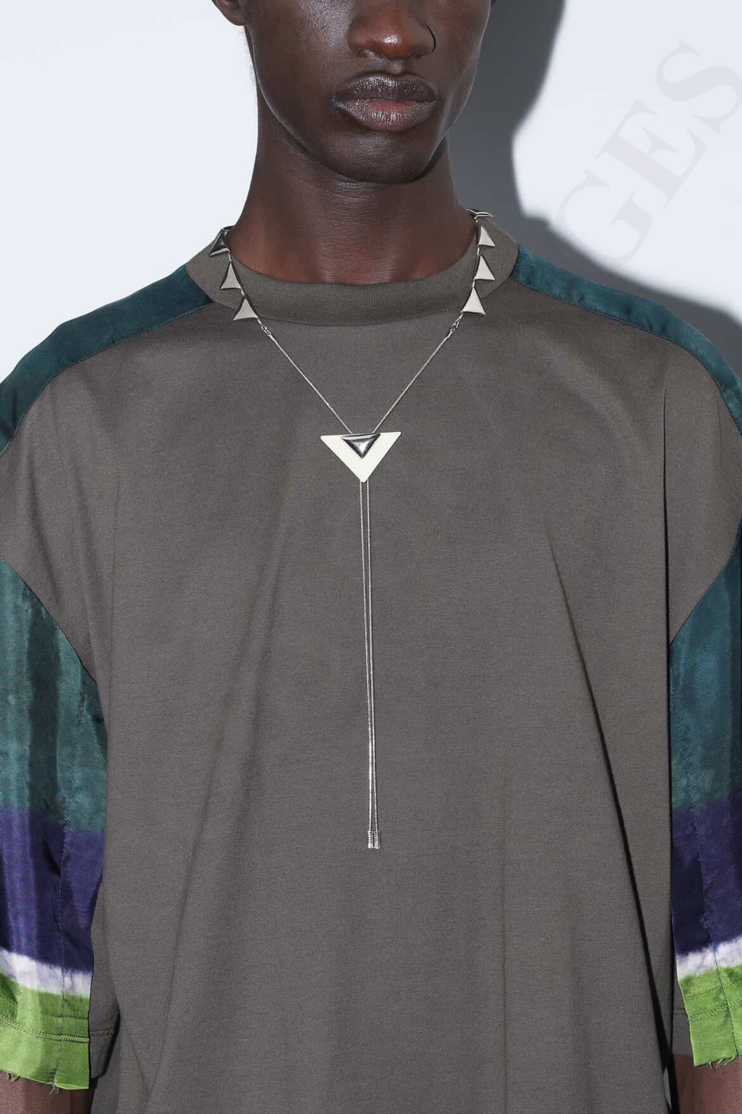 Toga Too Triangle 2-Way Neklcace - MOODY ORANGES