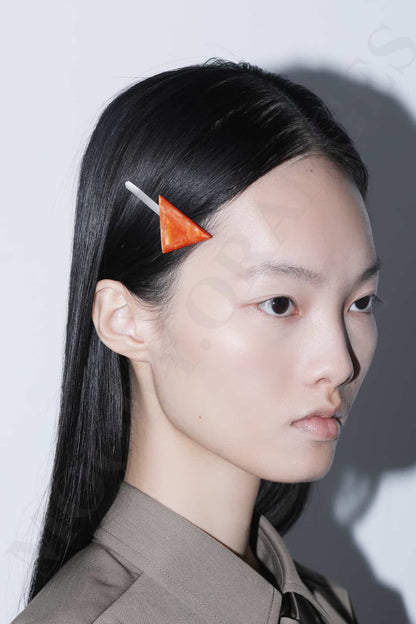 Toga Too Triangle Hair Clip SetPre-Order: Arrive in Late June/ Early July - MOODY ORANGES