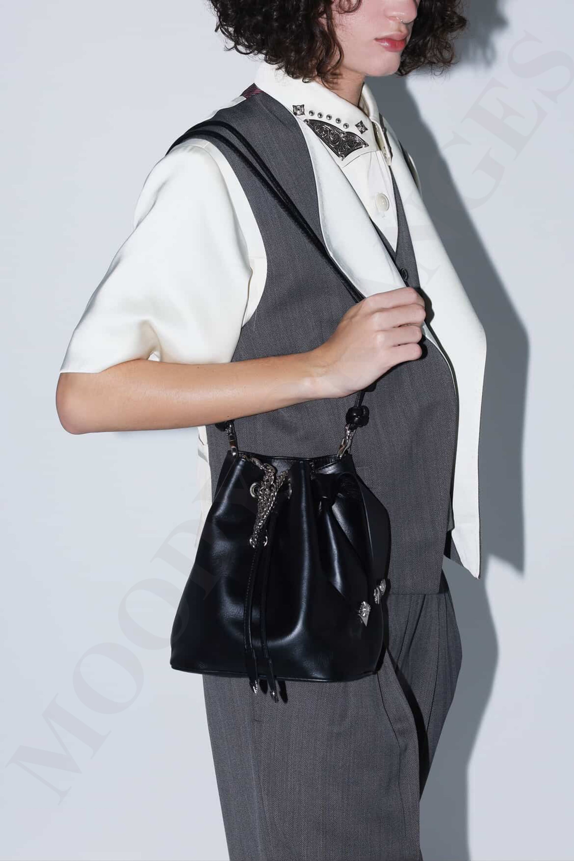 Toga Too Bucket Bag - MOODY ORANGES