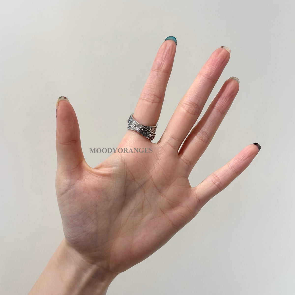 Vivienne Westwood Amos Ring - MOODY ORANGES