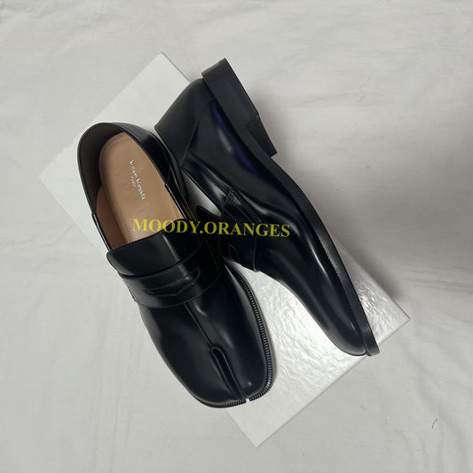 Maison Margiela Tabi Leather Loafer Shoes