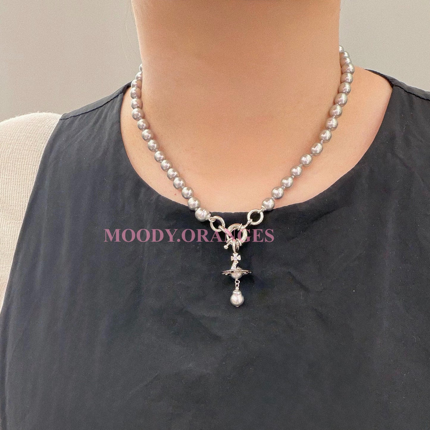 Vivienne Westwood Aleksa Pearl Accessories Collection - MOODY ORANGES