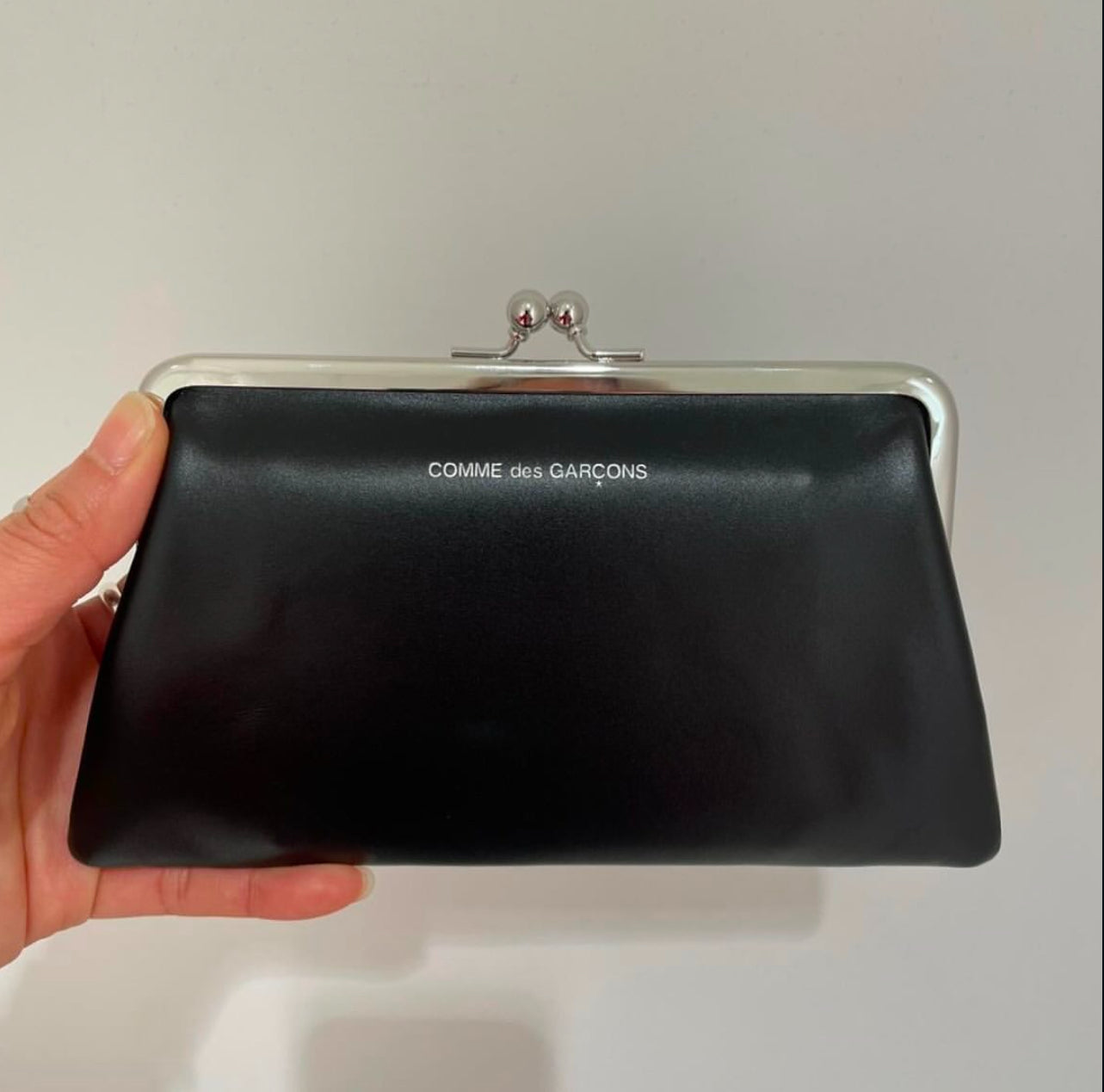 COMME des GARÇONS Wallet Kiss Clasp Collection