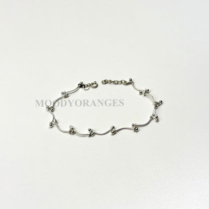 925 Silver - Curved Ball Bracelet - MOODY ORANGES