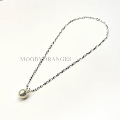 925 Silver - Ball-Chained Necklace with Silver Ball Pendant - MOODY ORANGES