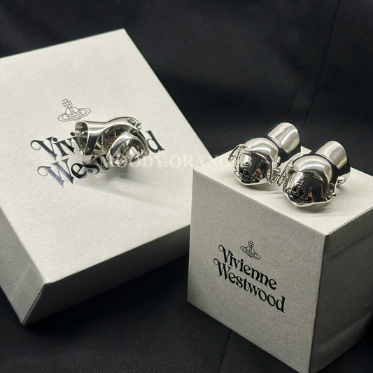 Vivienne Westwood Knuckle Ring
