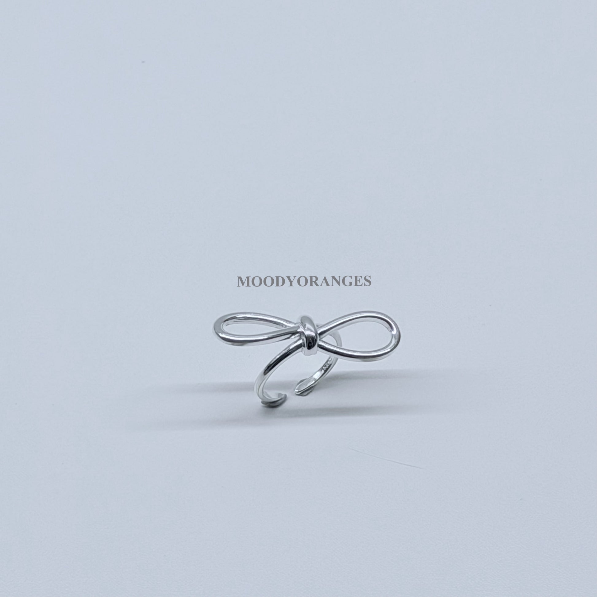 925 Silver - Ribbon Ring - MOODY ORANGES