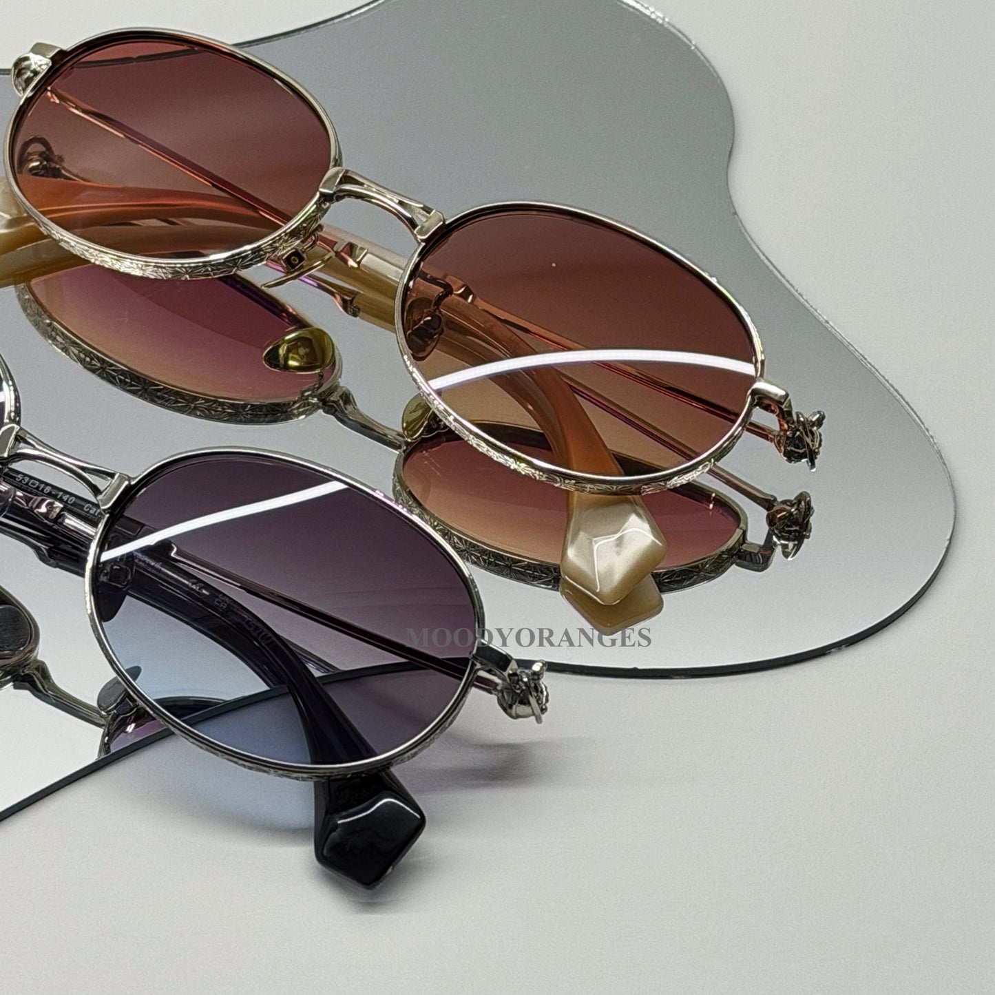 Vivienne Westwood Orb Sun-Glasses (VW3020)