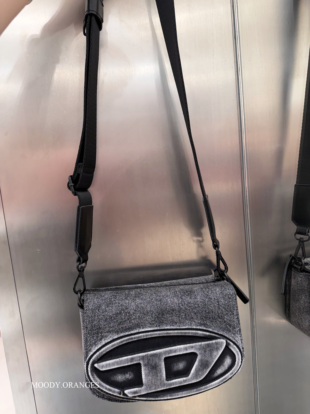 DIESEL 1DR Camera Bag - MOODY ORANGES